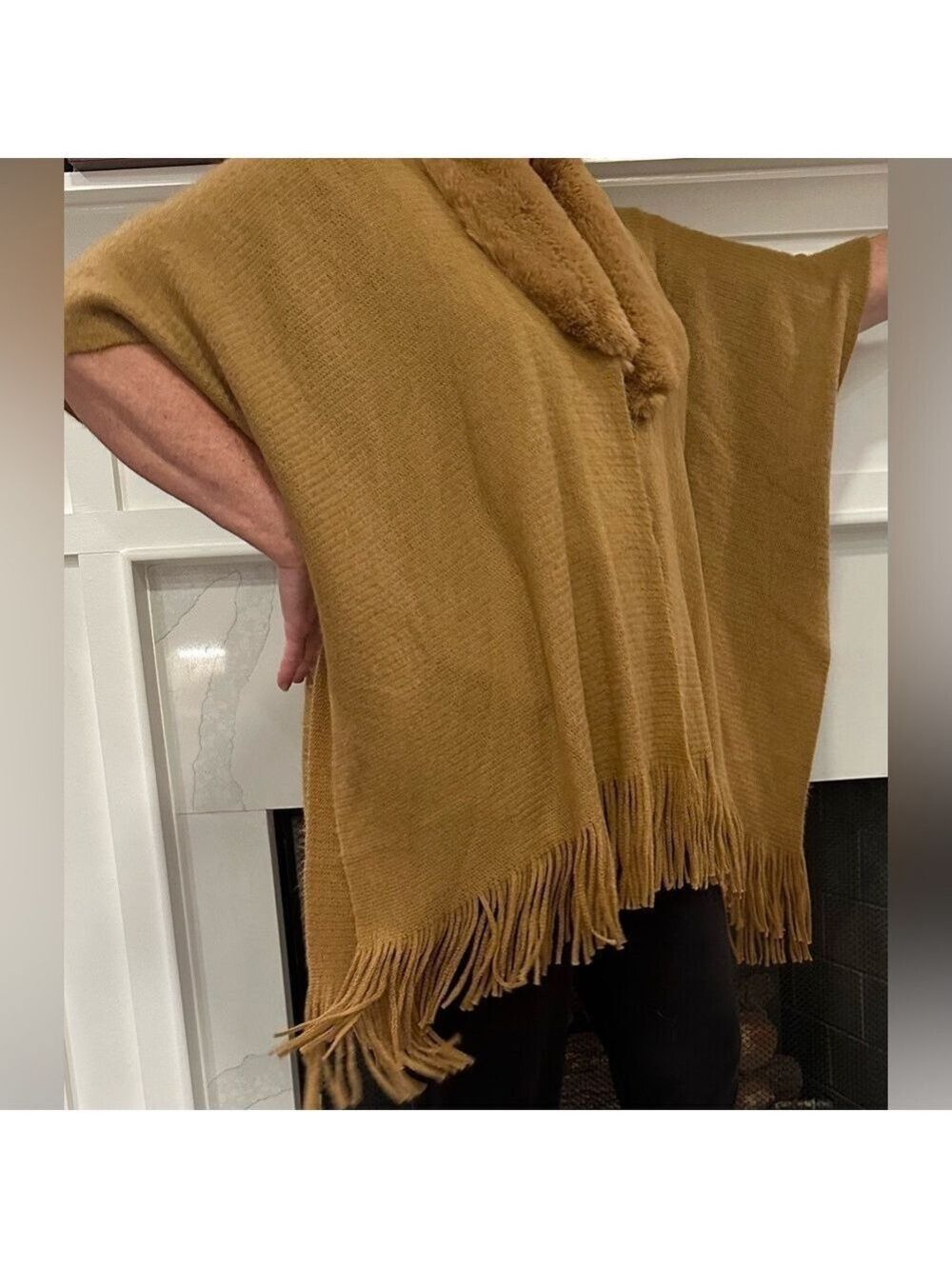 Vince Camuto Faux Fur Collar Camel color Cape/Poncho, 5” Fringe on Lower Hem - Picture 9 of 16